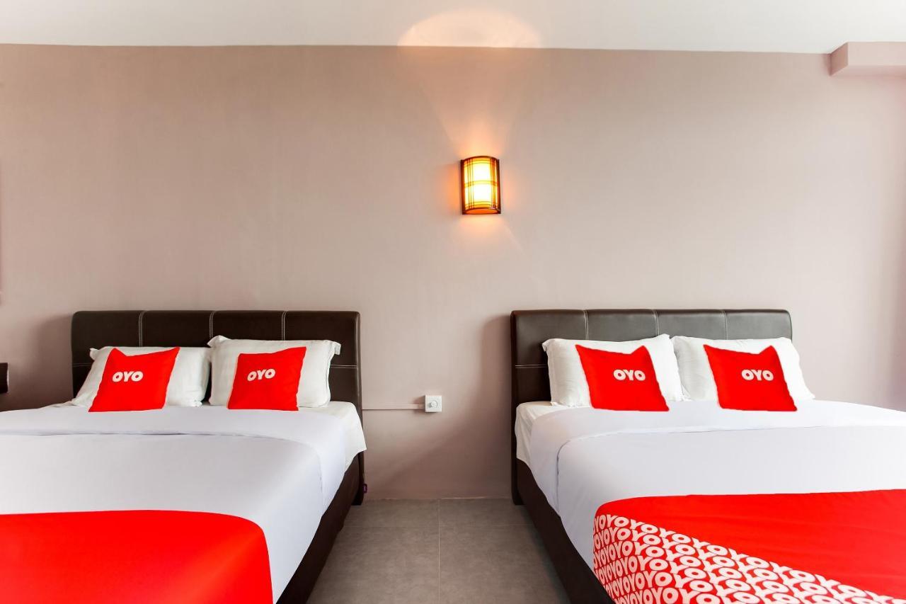 Oyo 89631 988 Hotel Johor Bahru Ngoại thất bức ảnh